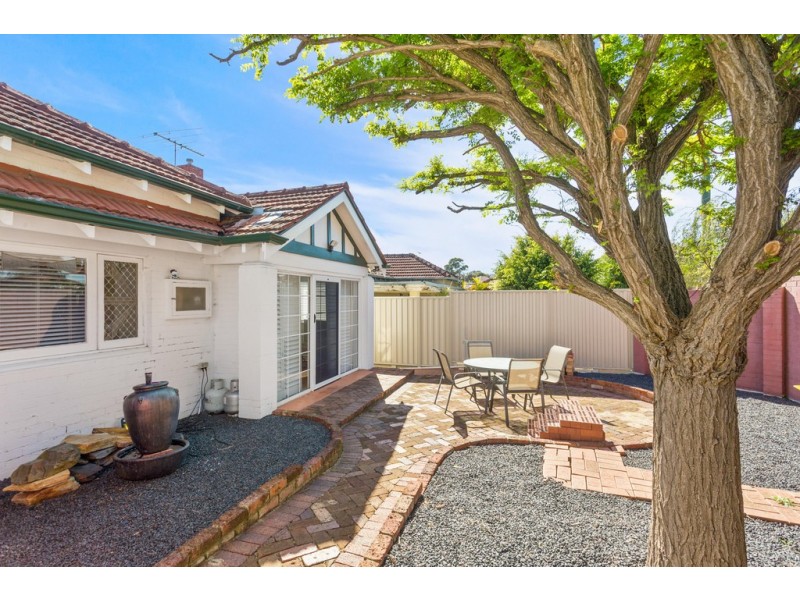 174 Hensman Street, Kensington WA 6151