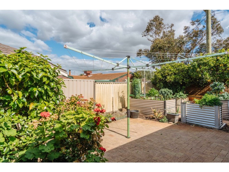 8 Tarun Court, Cannington WA 6107