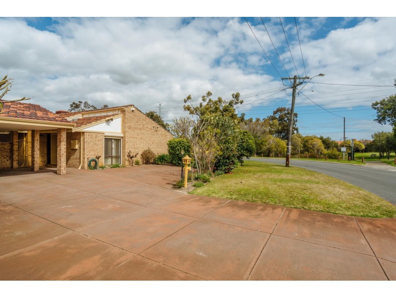 8 Tarun Court, Cannington WA 6107