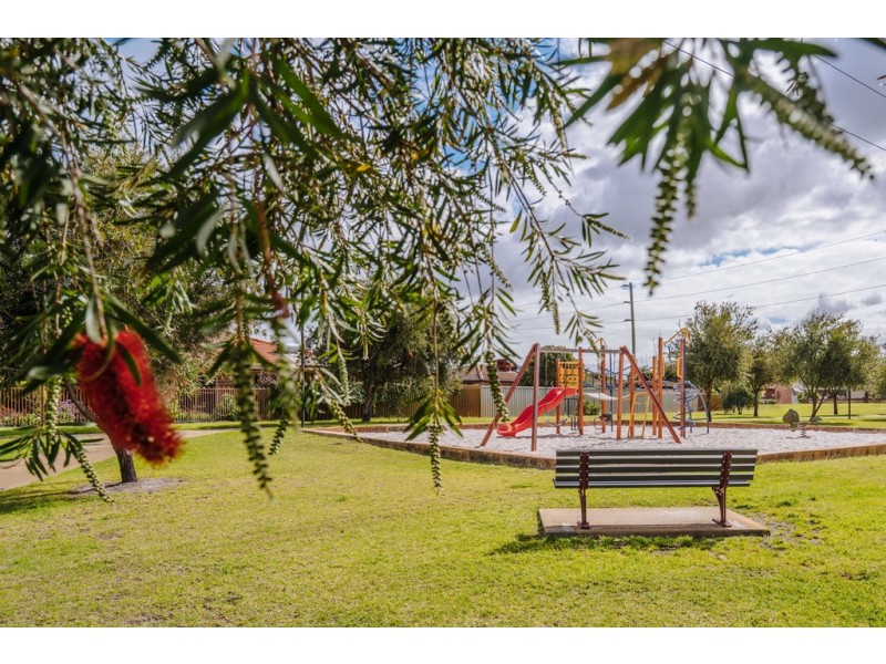 8 Tarun Court, Cannington WA 6107