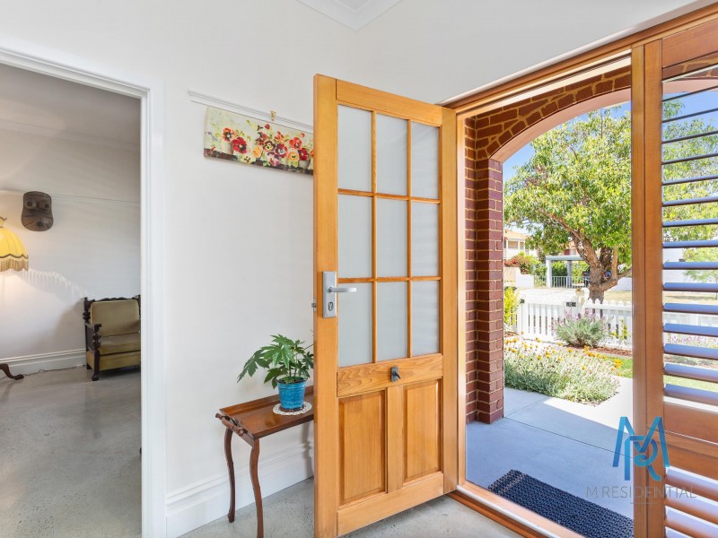 24 Leonora Street, Como WA 6152