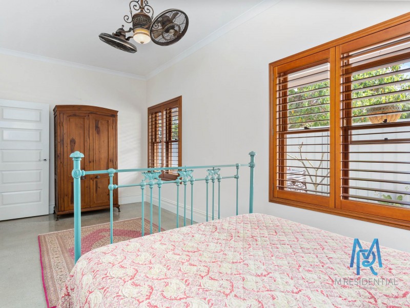 24 Leonora Street, Como WA 6152