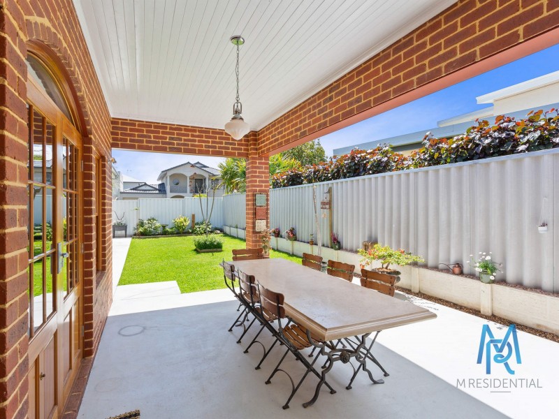 24 Leonora Street, Como WA 6152