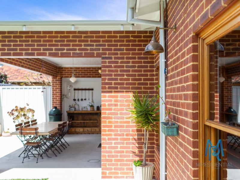 24 Leonora Street, Como WA 6152