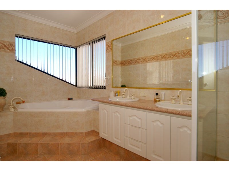 61 Sattelberg Ramble, Dianella WA 6059