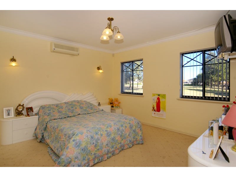 61 Sattelberg Ramble, Dianella WA 6059