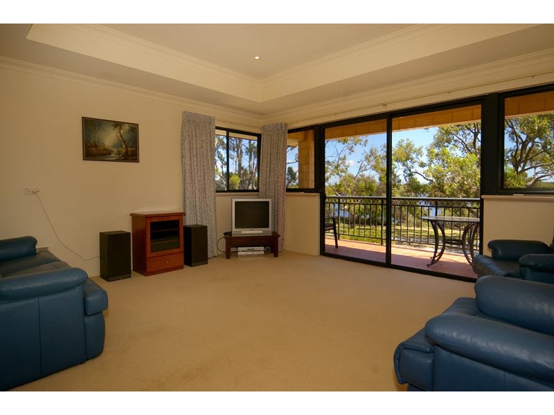 311A Riverton Drive, Shelley WA 6148