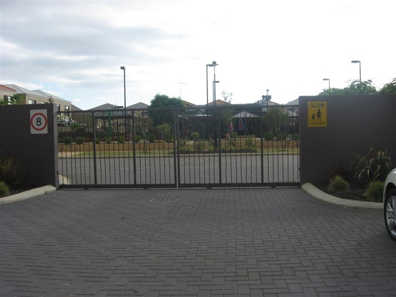 24/68 Fisher Street, Belmont WA 6104