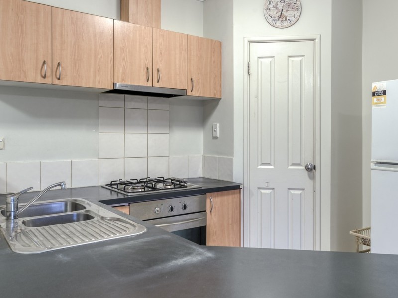 9/44 Grey Street, Cannington WA 6107