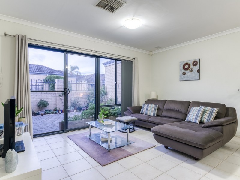 9/44 Grey Street, Cannington WA 6107
