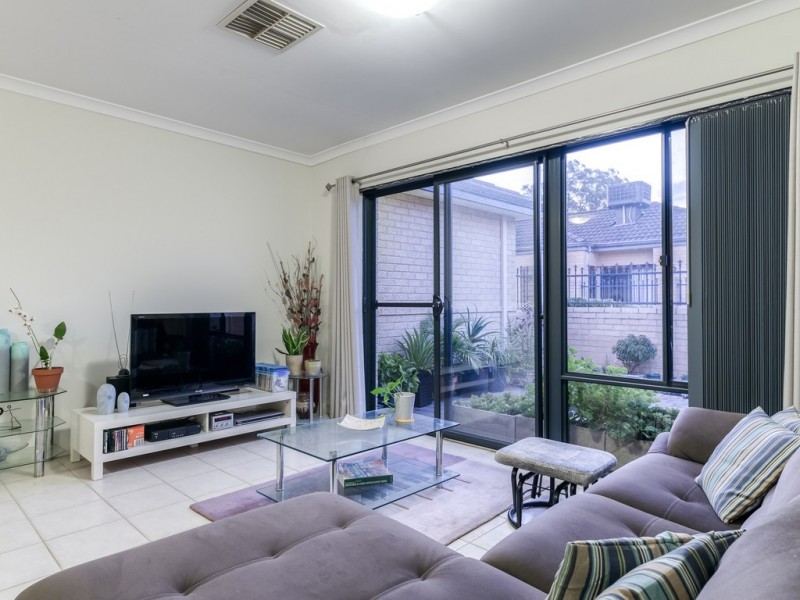 9/44 Grey Street, Cannington WA 6107