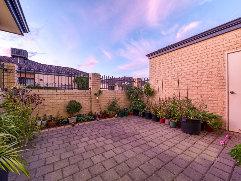 9/44 Grey Street, Cannington WA 6107