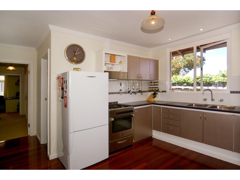 10B Redmond Street, Salter Point WA 6152