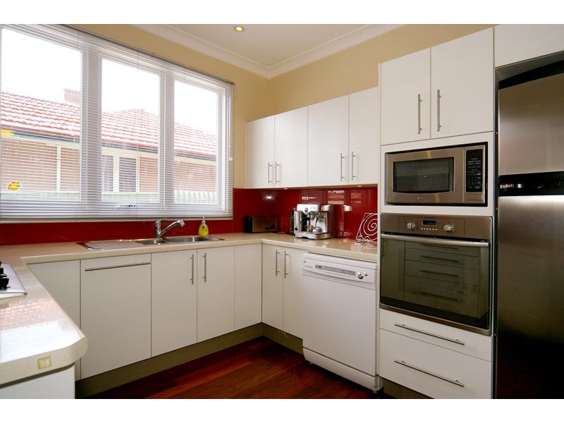 13 Westlake Street, Wilson WA 6107