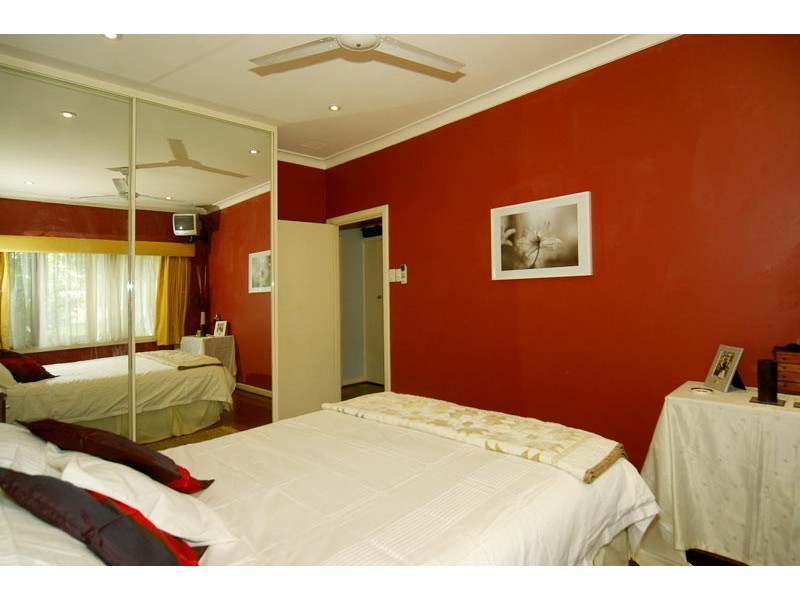 13 Westlake Street, Wilson WA 6107