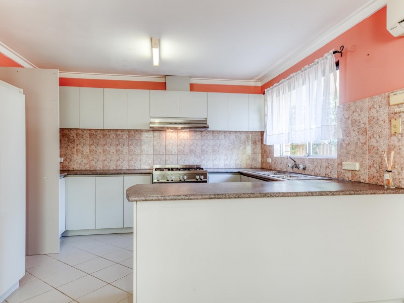 36 Lyrebird Way, Thornlie WA 6108