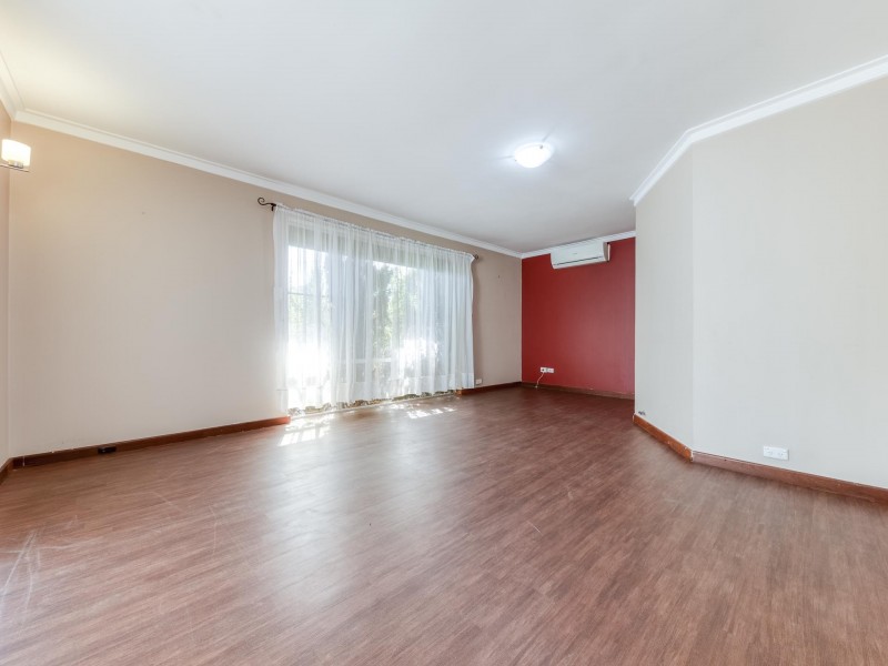 36 Lyrebird Way, Thornlie WA 6108