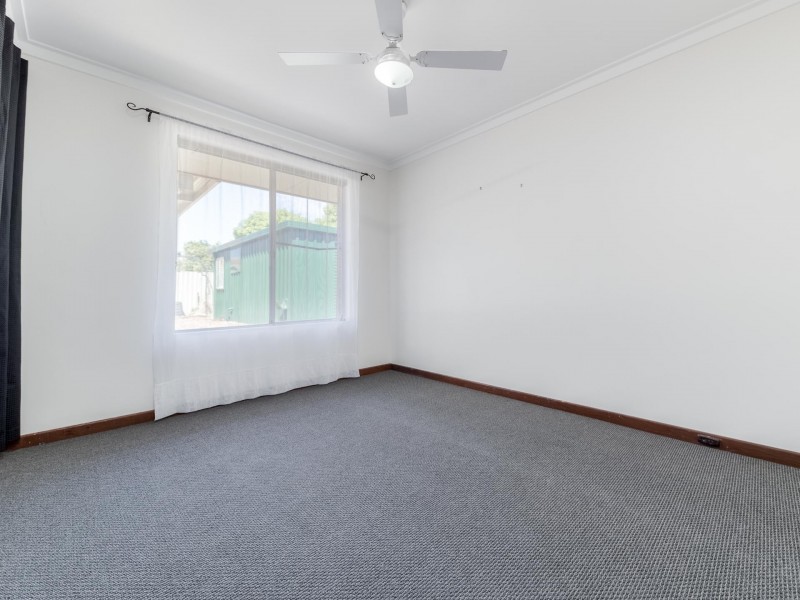 36 Lyrebird Way, Thornlie WA 6108