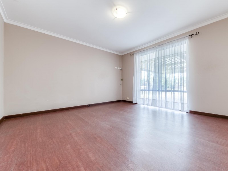 36 Lyrebird Way, Thornlie WA 6108