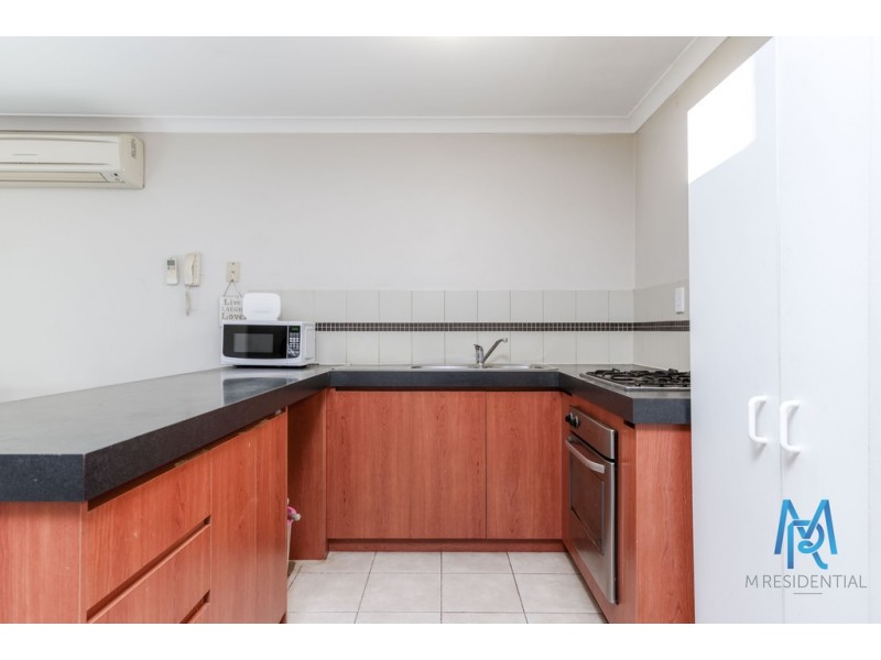 11/153 Sevenoaks Street, Cannington WA 6107