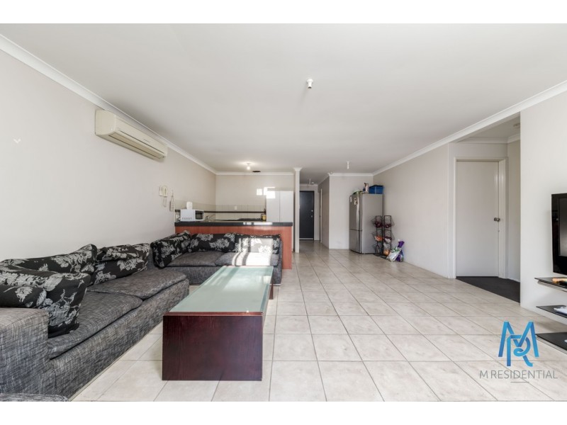 11/153 Sevenoaks Street, Cannington WA 6107