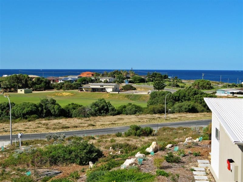 28 Edwards Street, Seabird WA 6042