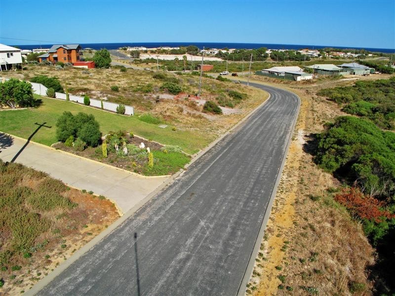 28 Edwards Street, Seabird WA 6042