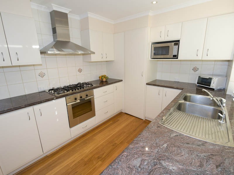 8 Ainsworth Loop, Booragoon WA 6154