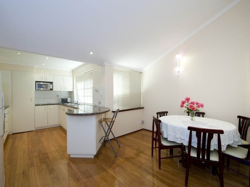 8 Ainsworth Loop, Booragoon WA 6154