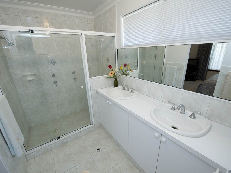 8 Ainsworth Loop, Booragoon WA 6154