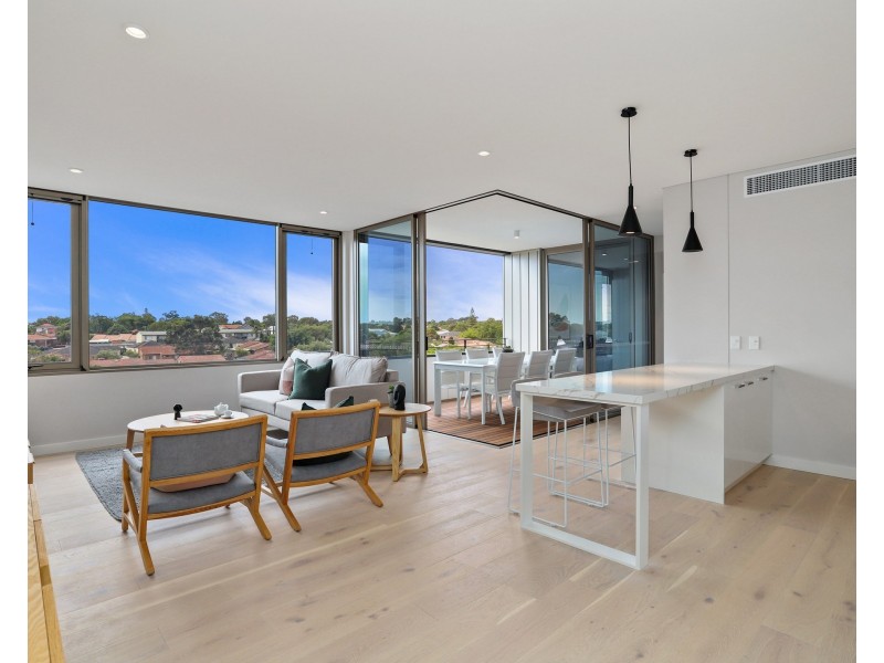 204/20A Henley Street, Como WA 6152