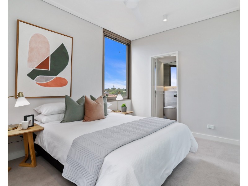 204/20A Henley Street, Como WA 6152