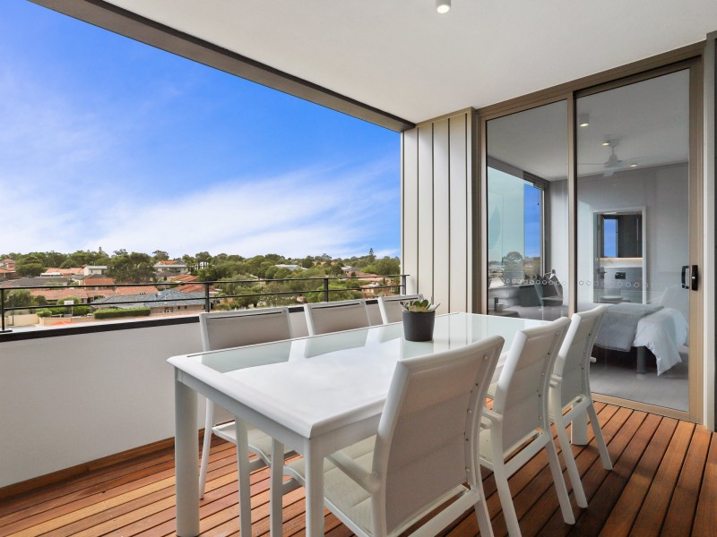 504/20A Henley Street, Como WA 6152