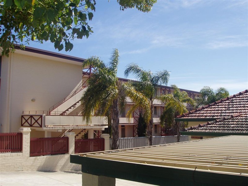 9/34 Comer St, Como WA 6152