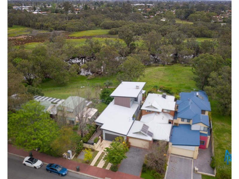 7 Woodloes Street, Cannington WA 6107