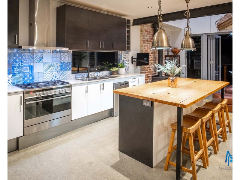 7 Woodloes Street, Cannington WA 6107