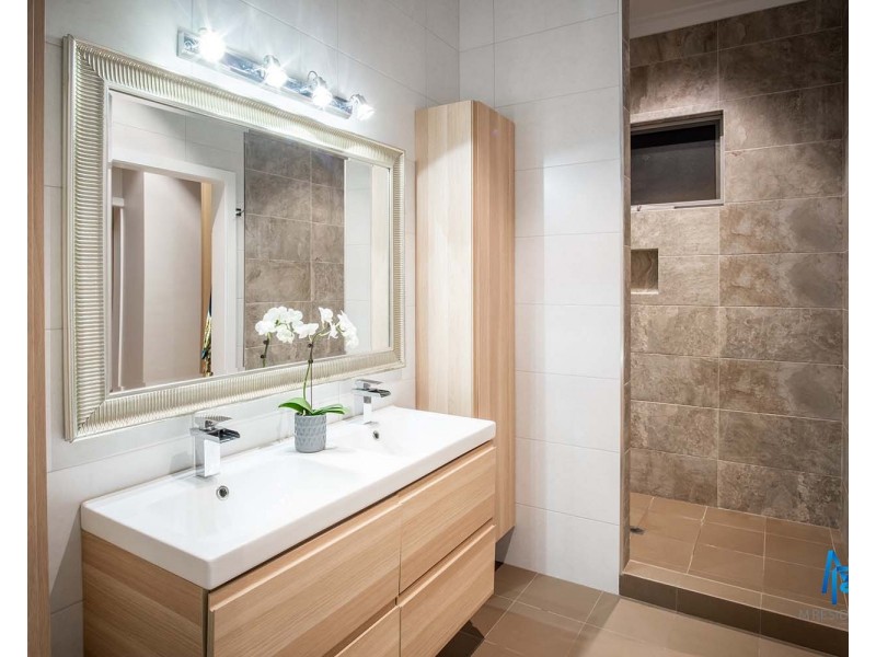 7 Woodloes Street, Cannington WA 6107