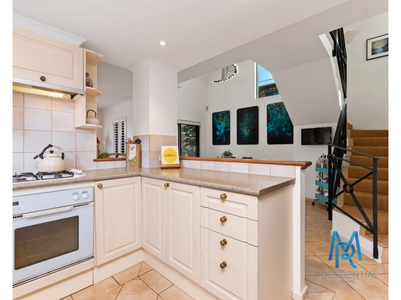 1/35 Banksia Terrace, Kensington WA 6151