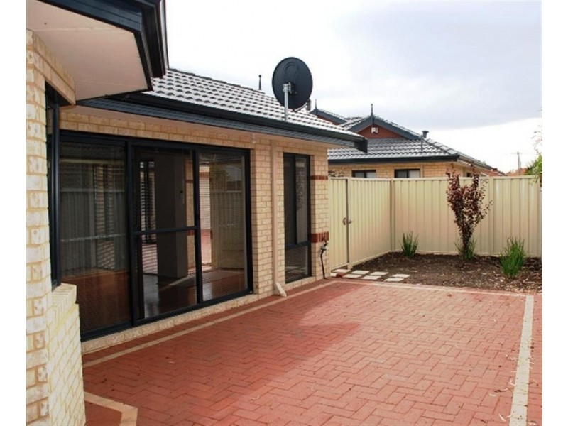 4/82-84 Queen Street, Bentley WA 6102