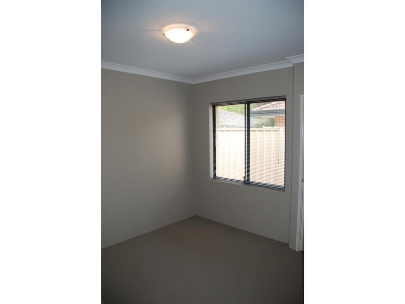 4/82-84 Queen Street, Bentley WA 6102