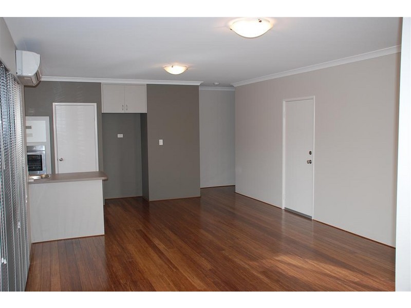 4/82-84 Queen Street, Bentley WA 6102