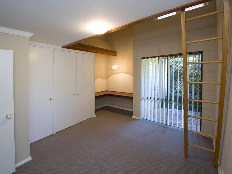 58 McCallum Crescent, Ardross WA 6153
