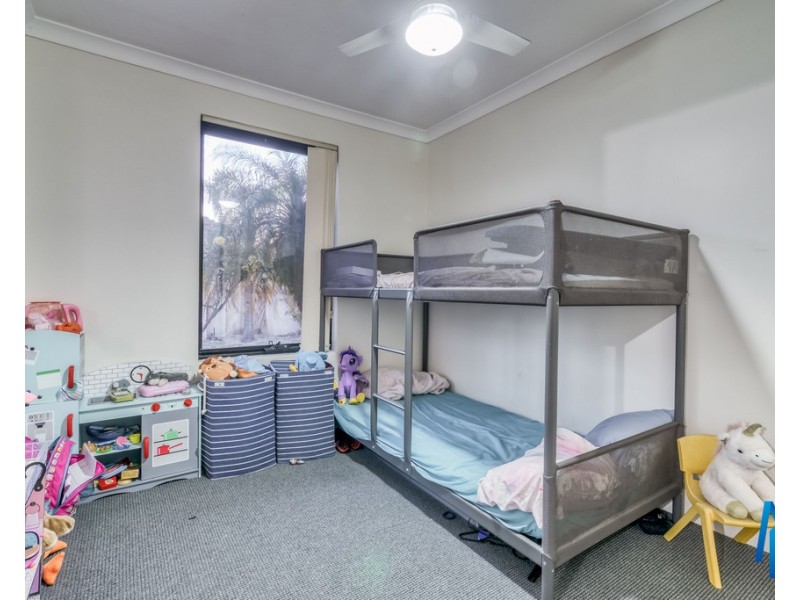 12/19 Holton Way, Cannington WA 6107