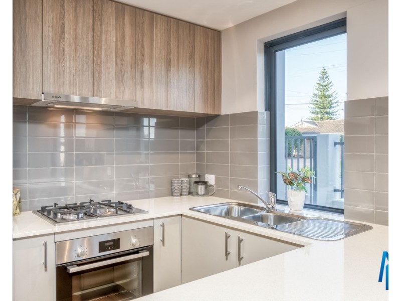 1/37 Channon Street, Cannington WA 6107