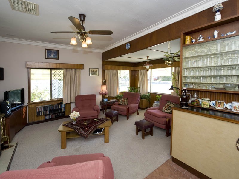 122 Gladstone Road, Rivervale WA 6103