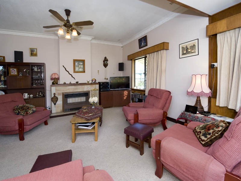 122 Gladstone Road, Rivervale WA 6103