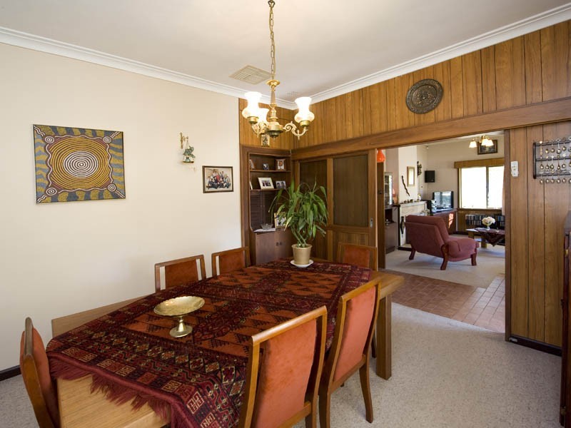 122 Gladstone Road, Rivervale WA 6103