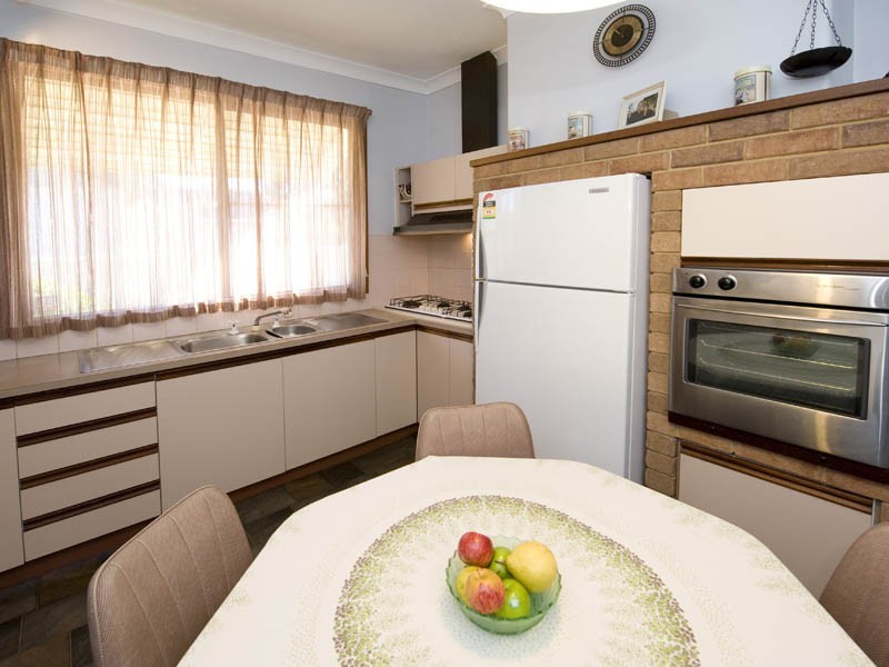 122 Gladstone Road, Rivervale WA 6103