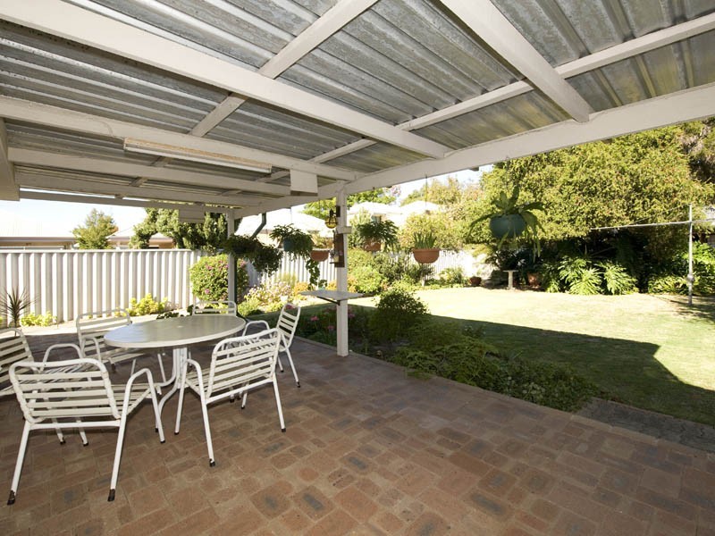 122 Gladstone Road, Rivervale WA 6103