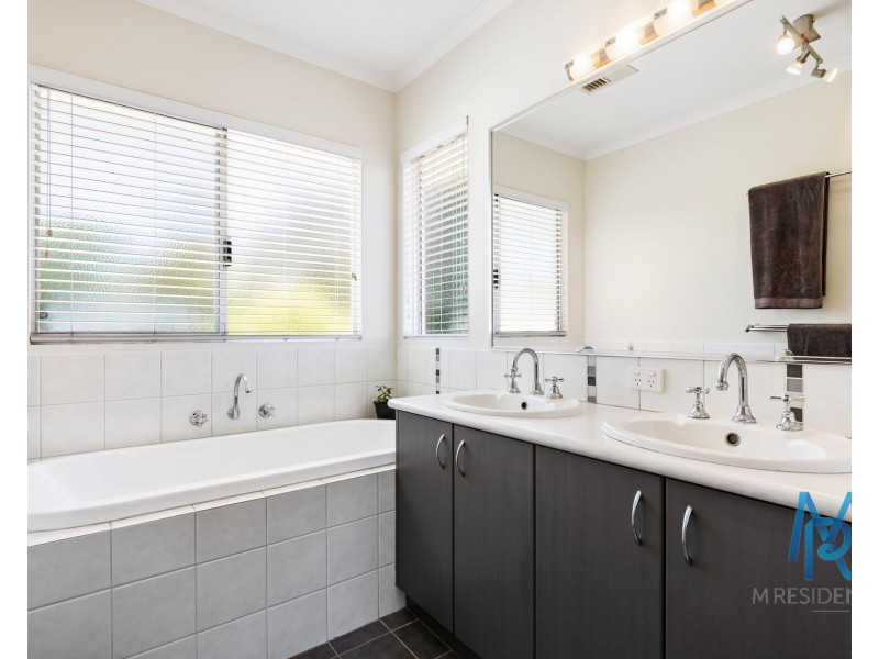 39 Gwenyfred Road, Kensington WA 6151